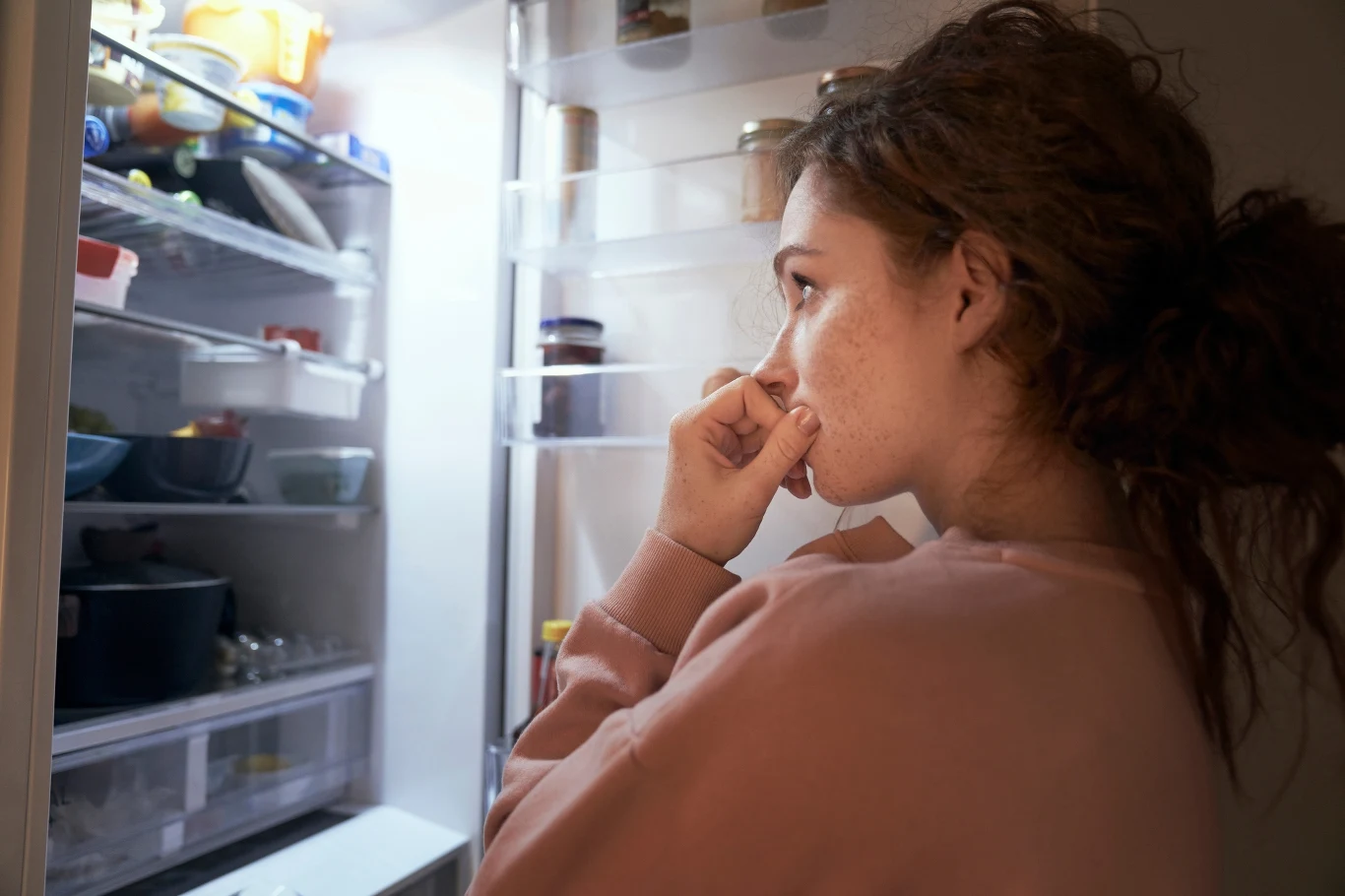 Dieta antydepresyjna może pomóc poprawić nastrój chorego. Lekarze wymieniają konkretne produkty Dieta antydepresyjna może pomóc poprawić nastrój chorego. Lekarze wymieniają konkretne produkty