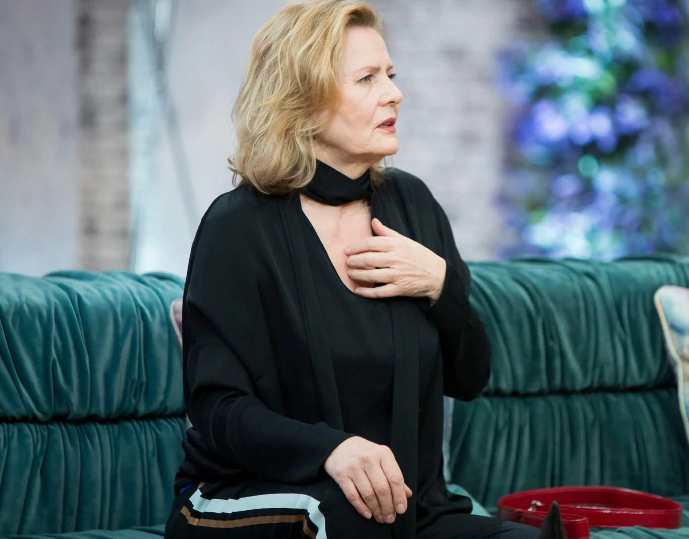 Grażyna Szapołowska odpowie za nieodpowiedzialne zachowanie podczas jazdy samochodem? Grażyna Szapołowska odpowie za nieodpowiedzialne zachowanie podczas jazdy samochodem?