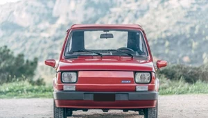 Fiat 126p sprzedany za 96 tys. zł. O takiej wersji jeszcze nie słyszałeś