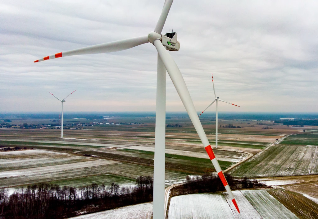 Turbiny wiatrowe w Polsce po raz kolejny przekroczyły godzinowy rekord produkcji energii  
