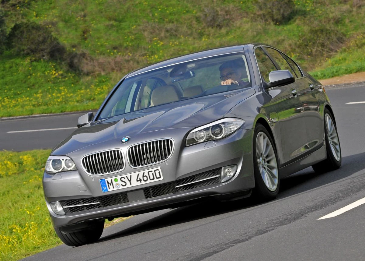 BMW serii 5 - 14,7 proc. aut po szkodzie całkowitej - średnia wartość szkody całkowitej - 39 400 zł