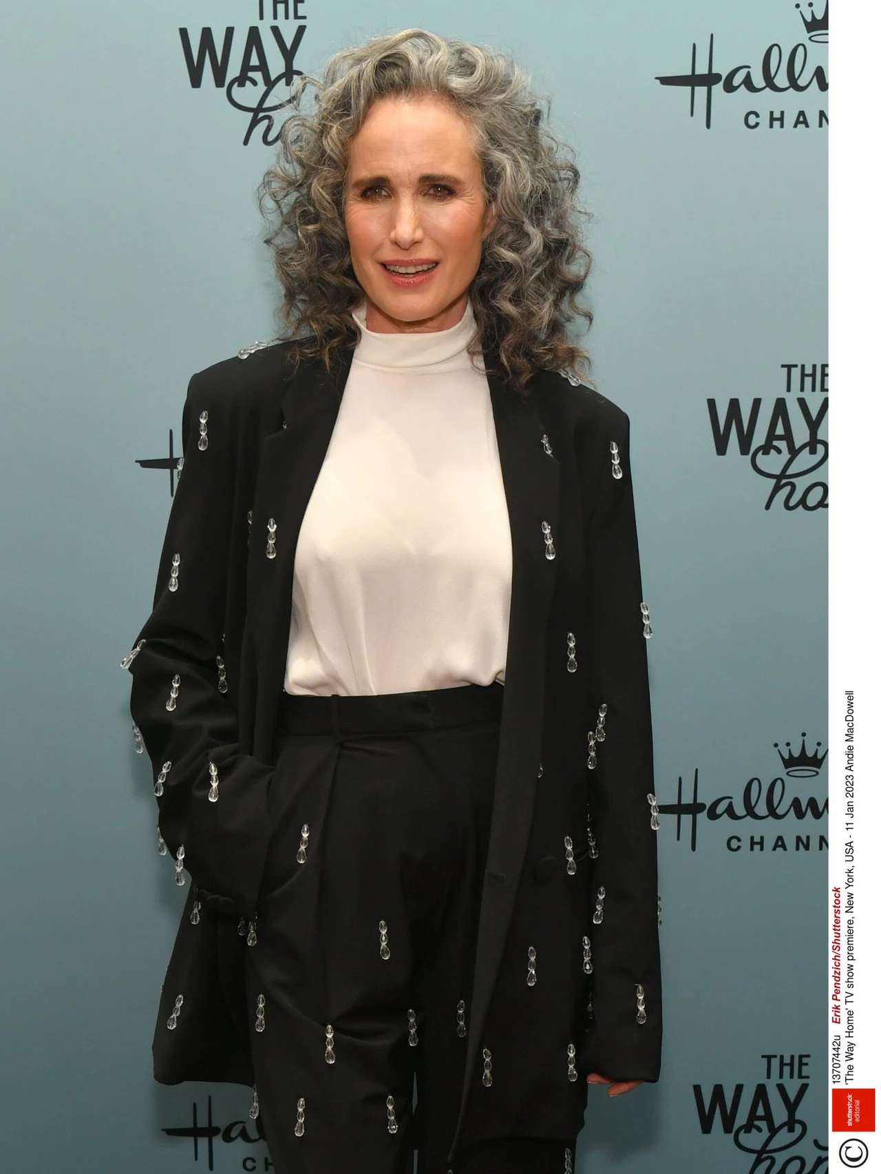 Fanką siwizny jest aktorka Andie MacDowell 