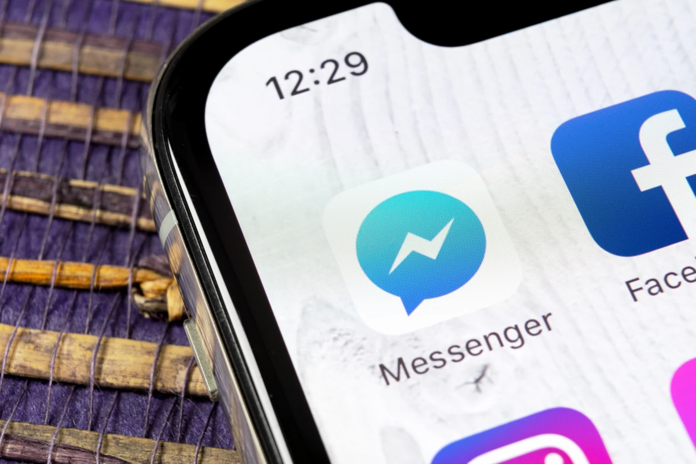 Messenger to komunikatorów z którego korzysta wielu Polaków. Messenger to komunikatorów z którego korzysta wielu Polaków.