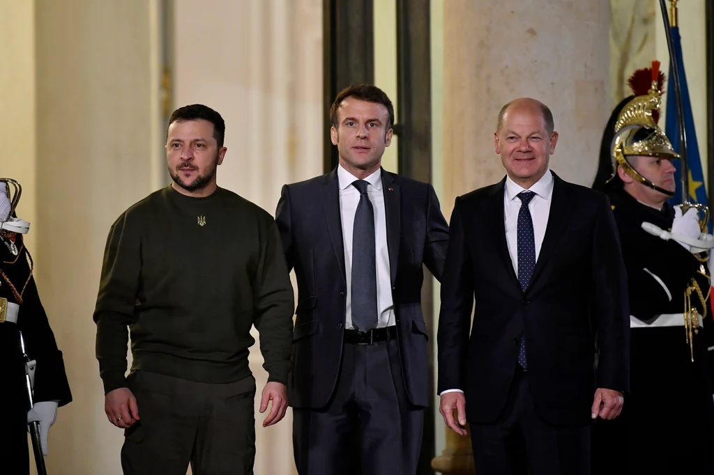 Wołodymyr Zełenski, Emmanuel Macron, Olaf Scholz na spotkaniu w Paryżu Wołodymyr Zełenski, Emmanuel Macron, Olaf Scholz na spotkaniu w Paryżu