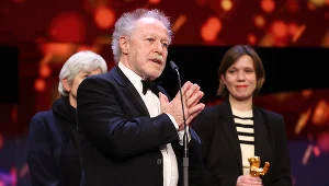 Nicolas Philibert odebrał Złotego Niedźwiedzia za film "On the Adamant"