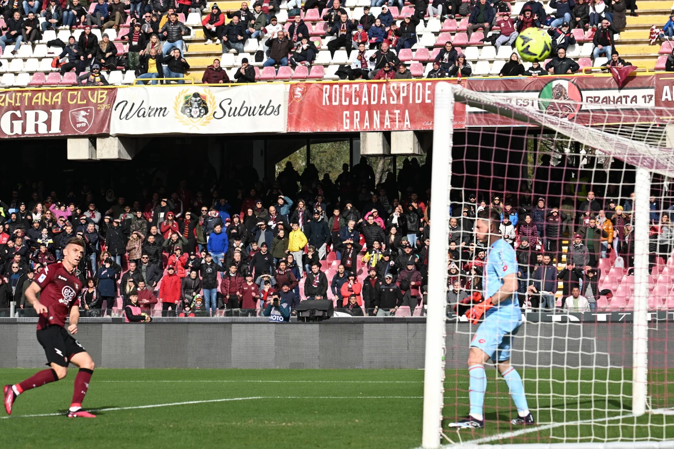 Krzysztof Piątek nie trafił do pustej bramki w meczu z Monzą Krzysztof Piątek nie trafił do pustej bramki w meczu z Monzą