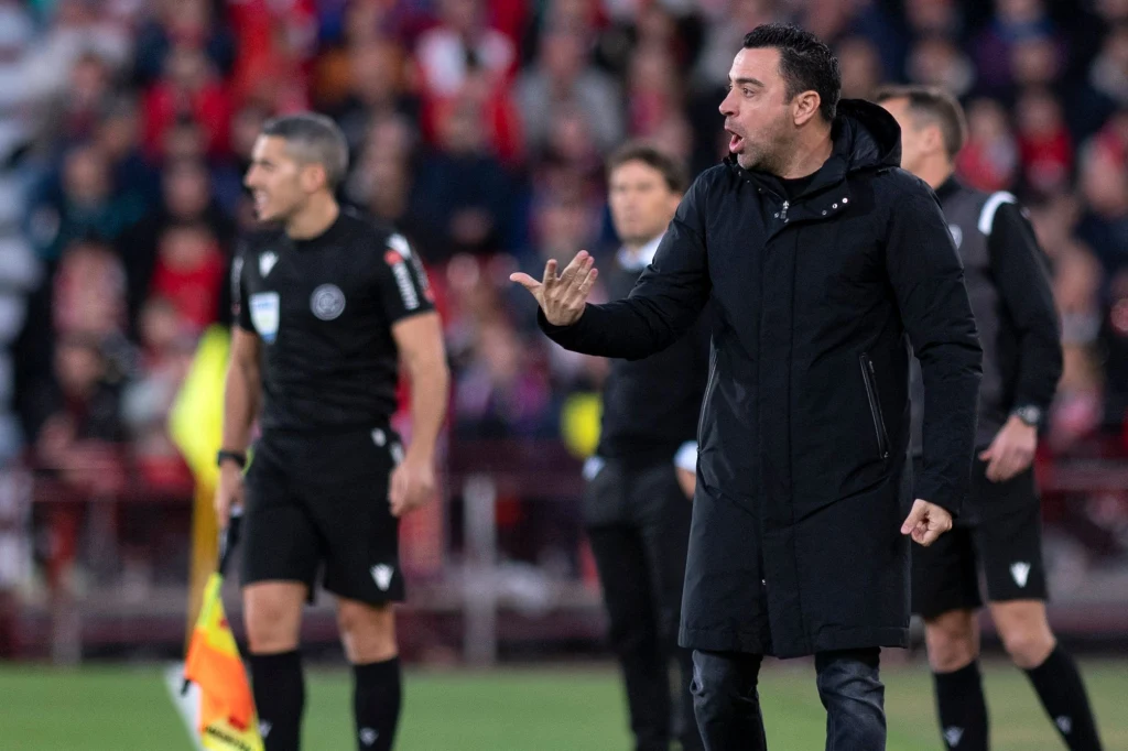Xavi w meczu z Almerią zobaczył żółtą kartkę i zabraknie go na ławce Barcelony w meczu z Valencią Xavi w meczu z Almerią zobaczył żółtą kartkę i zabraknie go na ławce Barcelony w meczu z Valencią