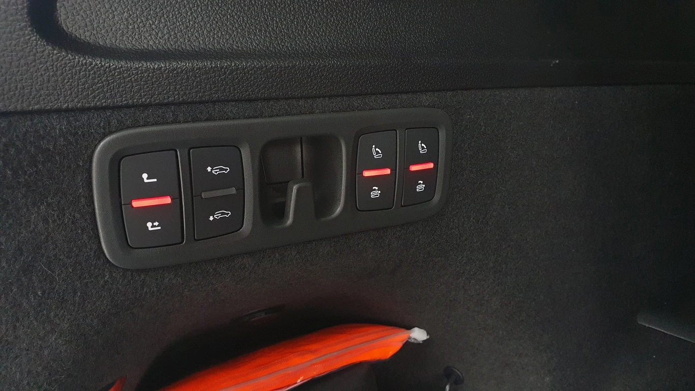 Audi Q7 50 TDI quattro Audi Q7 50 TDI quattro