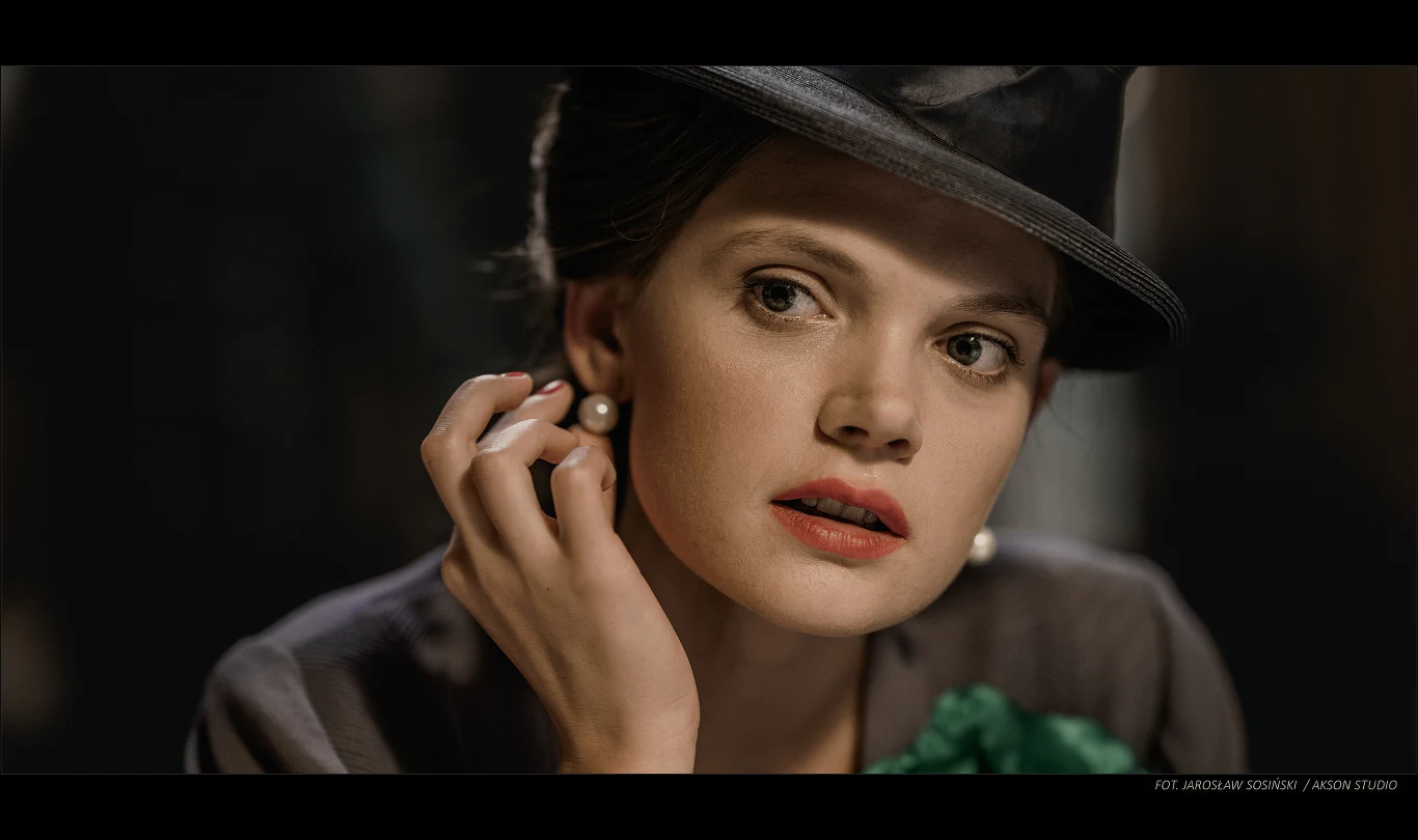 Sandra Drzymalska - kadr z filmu Michała Kwiecińskiego "Filip"