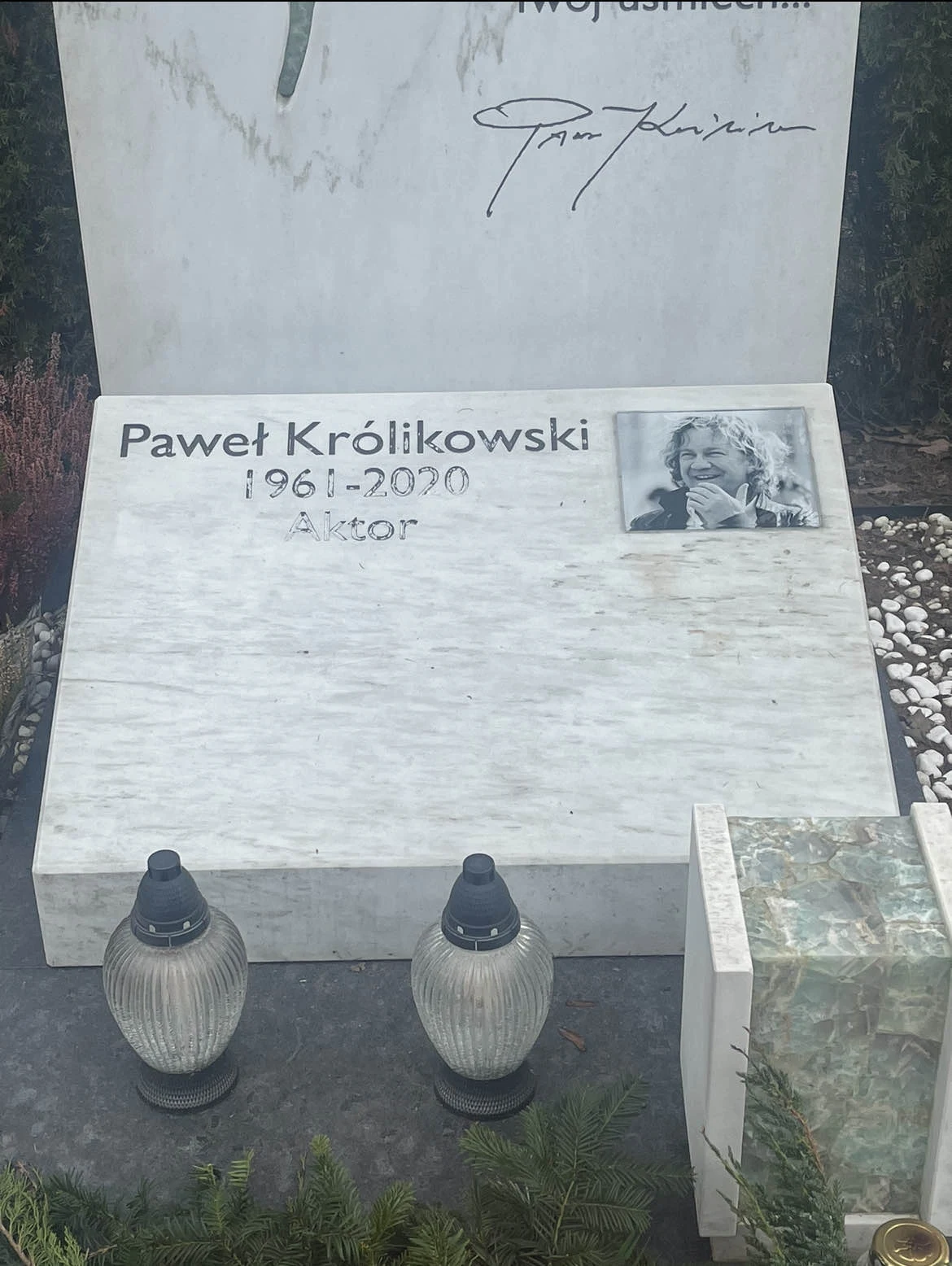 Grób Pawła Królikowskiego Grób Pawła Królikowskiego