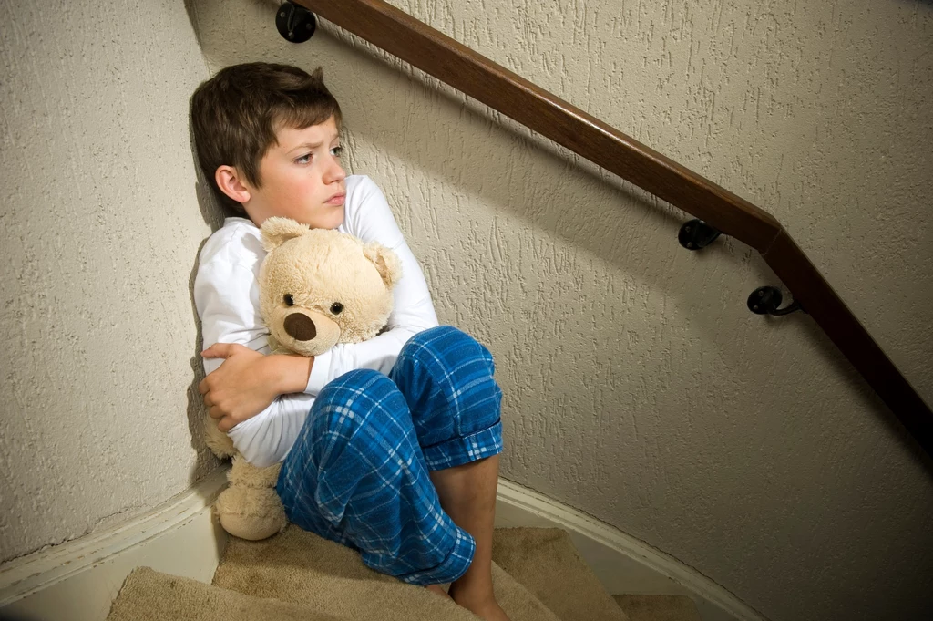 Traumatyczne doświadczenia sprawiają, że dzieci kulą się w sobie i żyją w ciągłym strachu 