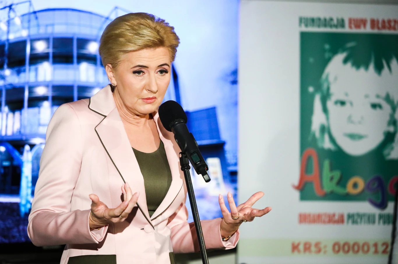 Pierwsza dama RP Agata Kornhauser-Duda na otwarciu Kliniki "Budzik" dla dorosłych przy Mazowieckim Szpitalu Bródnowskim w Warszawie.