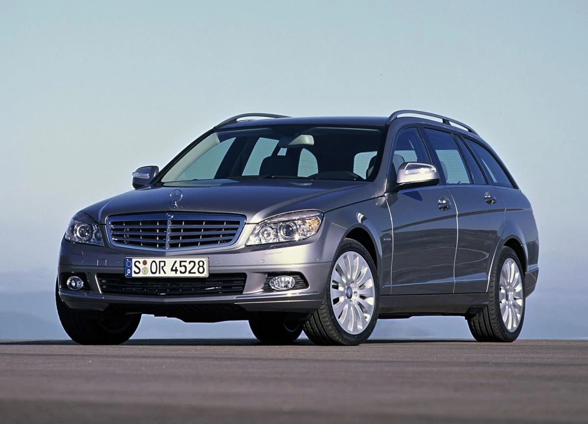 Mercedes klasy C - 1,41 proc. ogółu wyświetleń w serwisie Otomoto Mercedes klasy C - 1,41 proc. ogółu wyświetleń w serwisie Otomoto