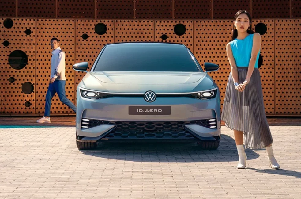  Volkswagen jest nadal największym producentem samochodów w Europie. Z fabryk niemieckiego koncernu (cała grupa) na Starym Kontynencie wyjechało w ubiegłym roku 2 789 828 nowych samochodów.