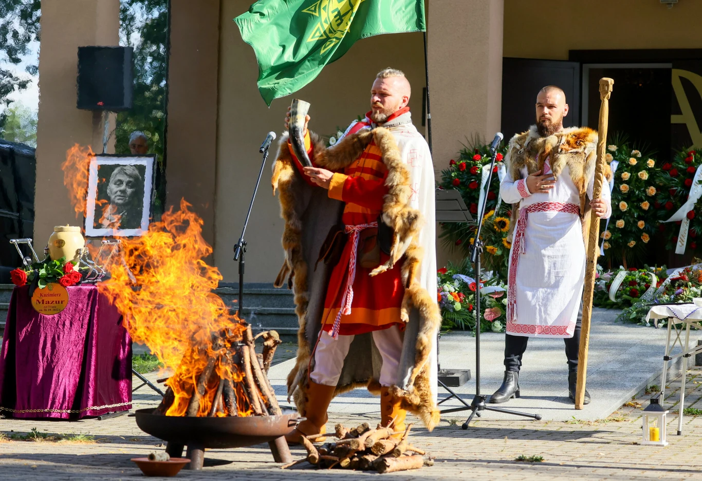 Pogrzeb Kazimierza Mazura odbył się w obrządku słowiańskim