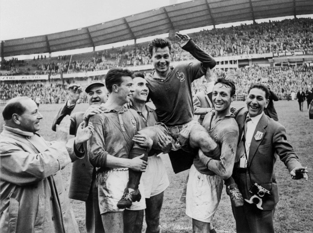 Just Fontaine był bohaterem jednych mistrzostw świata, ale za to jakim! Just Fontaine był bohaterem jednych mistrzostw świata, ale za to jakim!