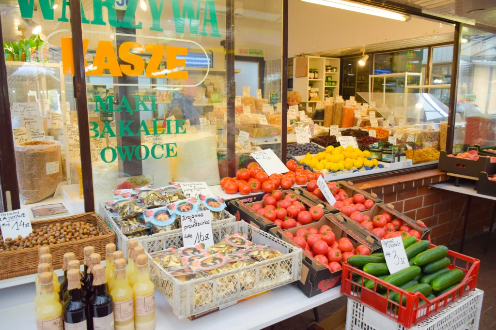 W Polsce na razie nie ma problemów z dostępem do warzyw i owoców