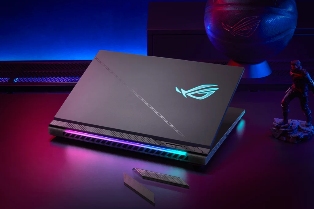 ASUS ROG Strix SCAR 18 na rynku wyróżnia się potężną wydajnością