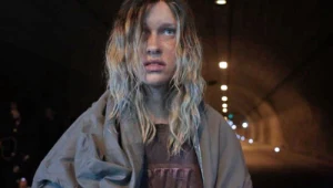 Helena Englert w serialu "#BringBackAlice"