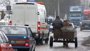 Wyprzedzaniu pojazdów wolnobieżnych nie towarzyszą specjalne przepisy 