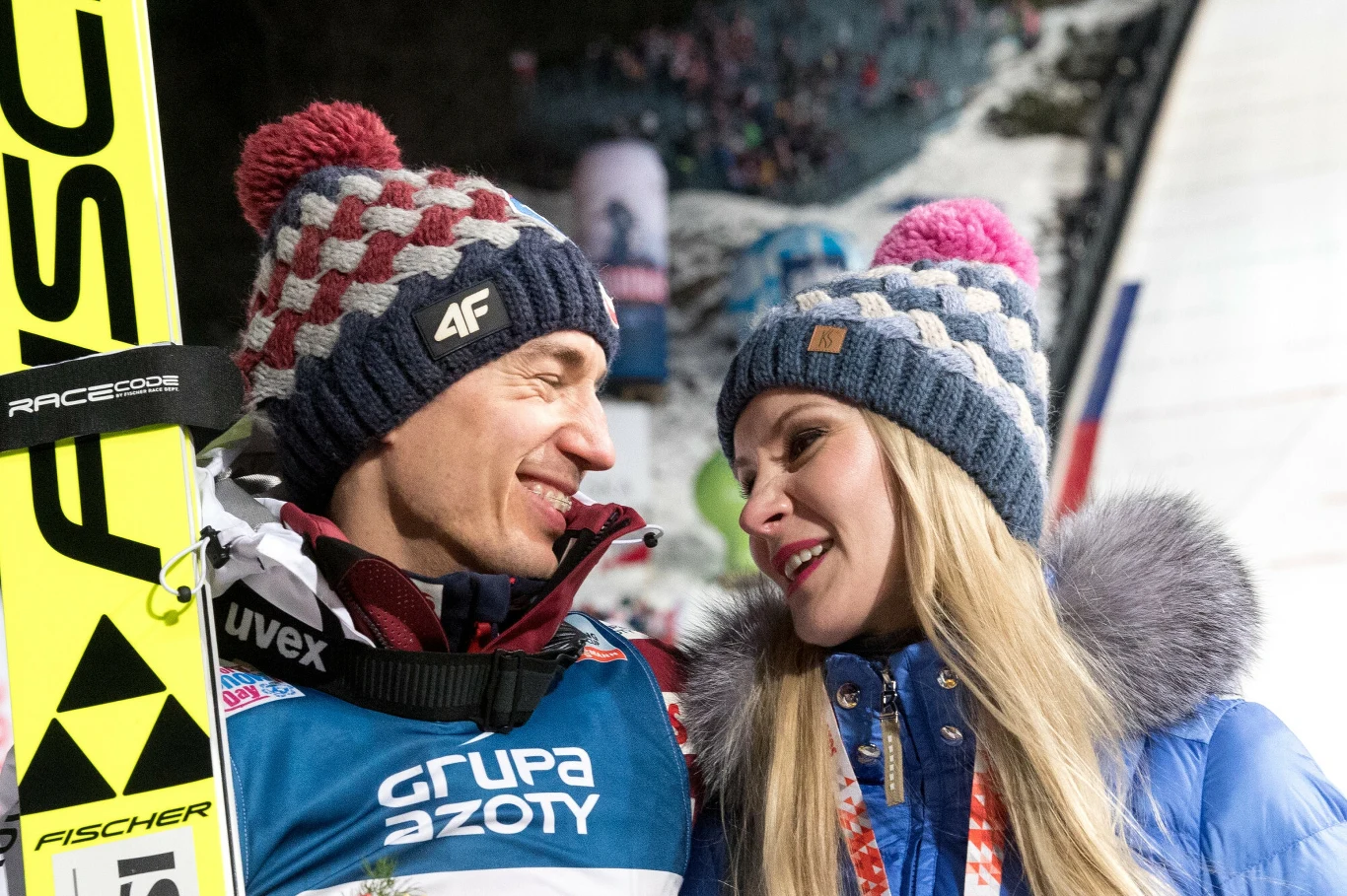 Kamil Stoch z żoną Ewą Bilan-Stoch podczas zawodów w Zakopanem