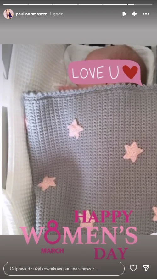 Paulina Smaszcz pokazała wnuczkę! Paulina Smaszcz pokazała wnuczkę!