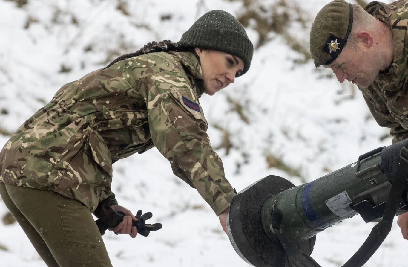 Księżna Kate odwiedziła poligon! Księżna Kate odwiedziła poligon!