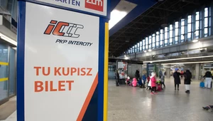 Zapłacę za benzynę, poproszę też batonik... i bilet na pociąg PKP Intercity