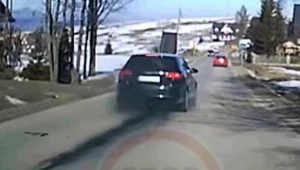 Kierowca Audi A3 uszkodził sobie miskę olejową