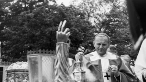 Sprawa kard. Wojtyły poruszyła Polaków. Kmieciak chce współpracy z IPN