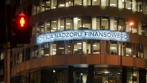 Komisja Nadzoru Finansowego zakazała pięciu spółkom wykonywania działalności w zakresie usług płatniczych