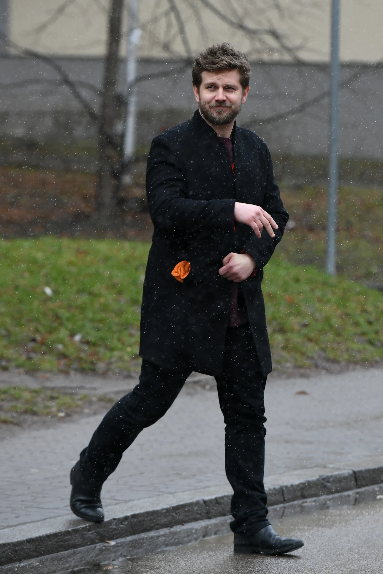 Antek Królikowski stawił się na komendzie policji Antek Królikowski stawił się na komendzie policji