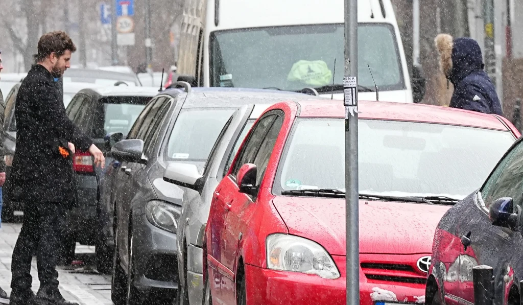 Antek Królikowski stawił się na komendzie policji Antek Królikowski stawił się na komendzie policji