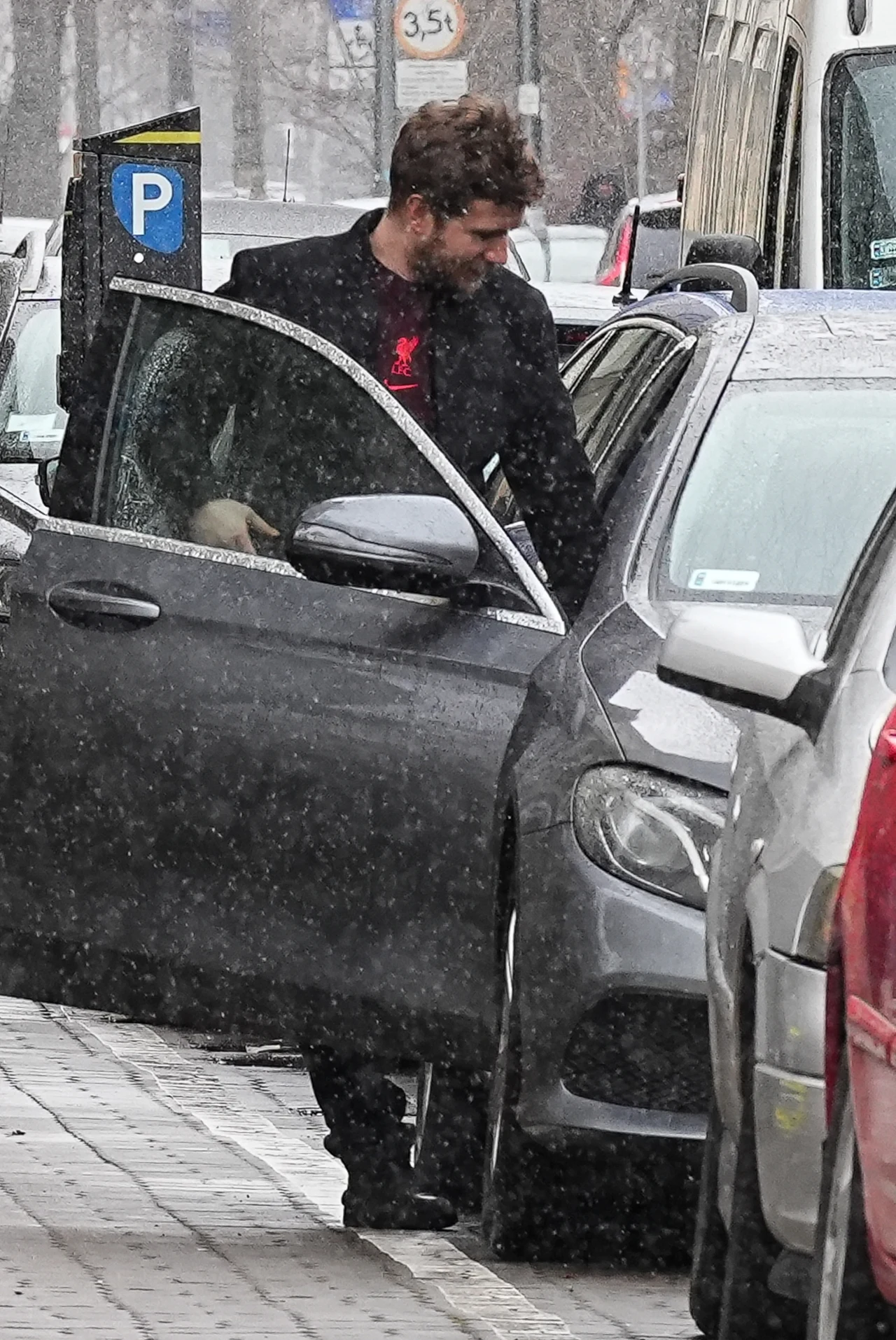 Antek Królikowski stawił się na komendzie policji Antek Królikowski stawił się na komendzie policji