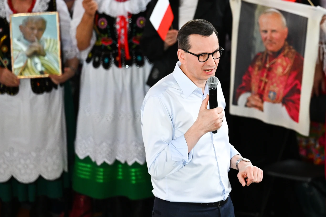 Premier Mateusz Morawiecki na spotkaniu z mieszkańcami Jasła Premier Mateusz Morawiecki na spotkaniu z mieszkańcami Jasła