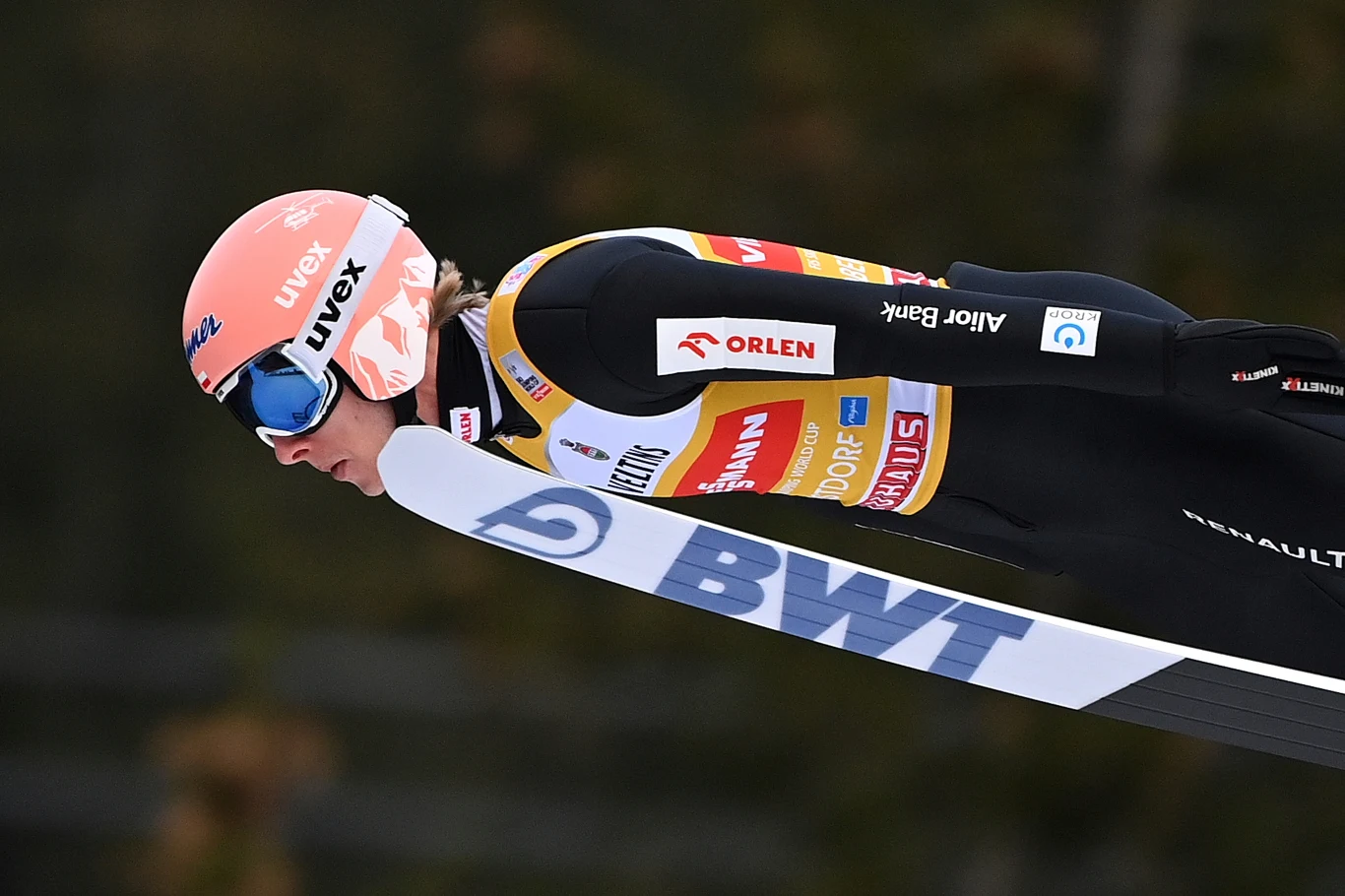 Dawid Kubacki nie jest już liderem cyklu Raw Air 2023 - wciąż jednak znajduje się w czołówce! Dawid Kubacki nie jest już liderem cyklu Raw Air 2023 - wciąż jednak znajduje się w czołówce!