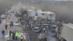 Ogromny karambol na Węgrzech - znamy wstępną przyczynę zdarzenia. Są nagrania