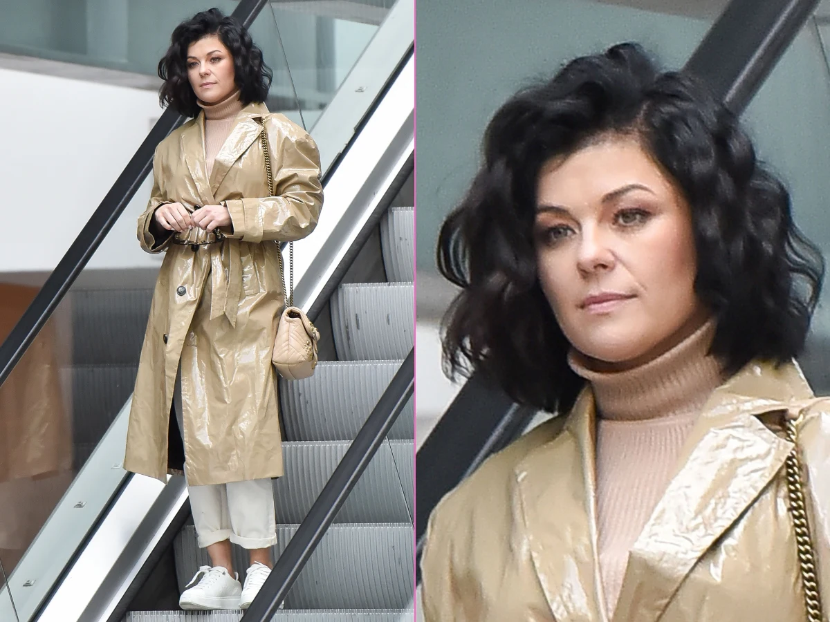 Katarzyna Cichopek zawinięta jak cukierek wychodzi SAMA z TVP