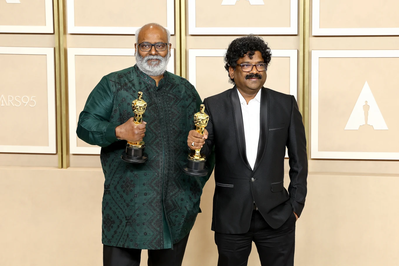 Oscar za najlepszą piosenkę powędrował do MM. Keeravaaniego i Chandrabose - autorów piosenki "Naatu Naatu" z filmu "RRR". To pierwszy Oscar w historii dla piosenki z bollywoodzkiego filmu.