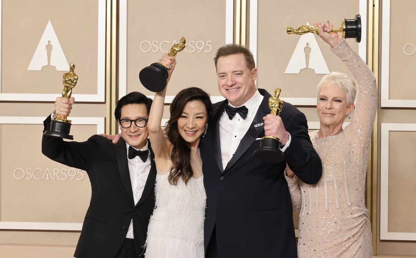 Laureaci nagród aktorskich: Ke Huy Quan, Michelle Yeoh, Brendan Fraser, Jamie Lee Curtis