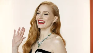Oscary 2023: Jessica Chastain zadała szyku na szampańskim dywanie. Co za kreacja!