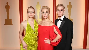 Żona Aleksieja Nawalnego Julia (C) z dziećmi: córka Dashą (L) i synem Zaharem (P)