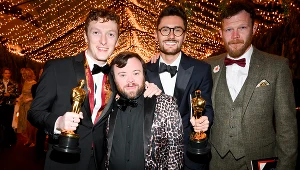 James Martin z pozostałymi twórcami "Irlandzkiego pożegnania" na tegorocznej gali oscarowej