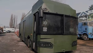 Autobus rodem z Mad Maxa pomoże rannym w Ukrainie!