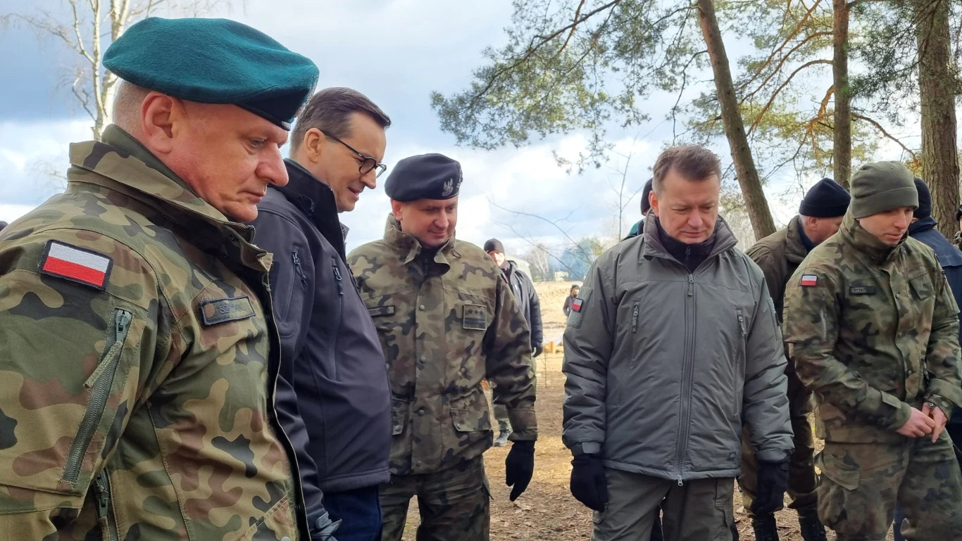 Wizyta premiera i szefa MON na szkoleniu "Trenuj z NATO"