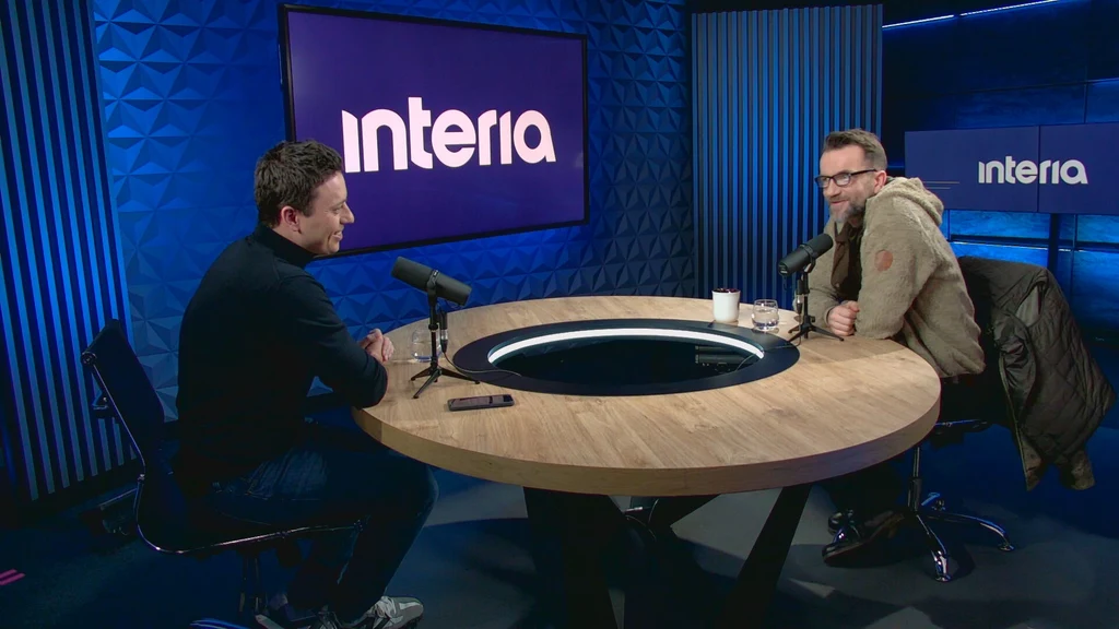 Prowadzący program Piotr Witwicki i Tomasz Kot 