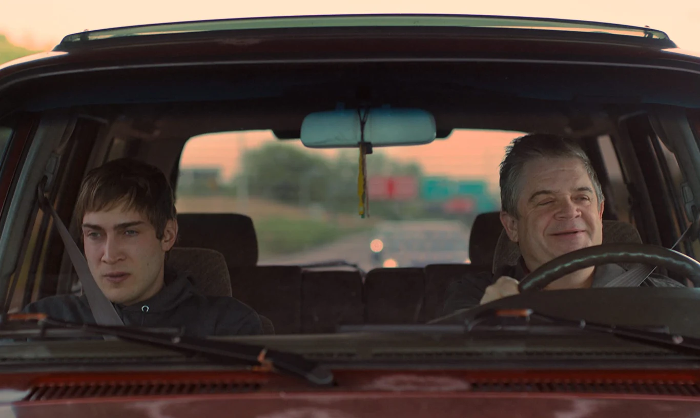 Patton Oswalt i James Morosini w filmie "Love My Dad"