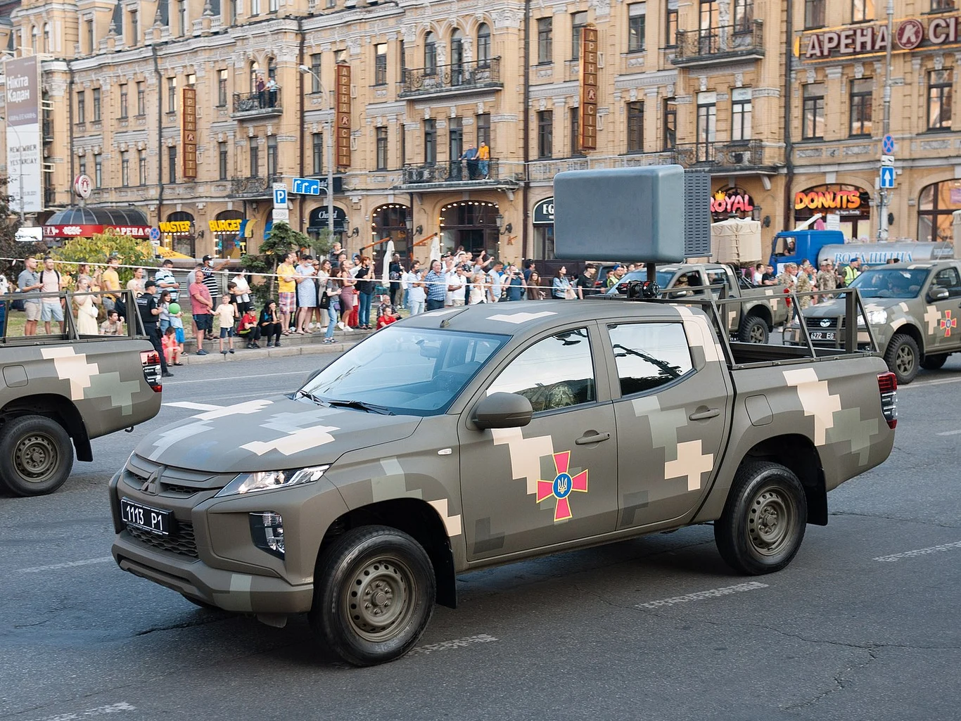 System walki elektronicznej Bukovel-AD składa się z modułów detekcji i kontroli lotu dronów, umieszczonych na platformie pick-upa bądź suv-a