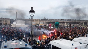 W czwartek na ulicach Paryża protestowało około siedem tysięcy osób