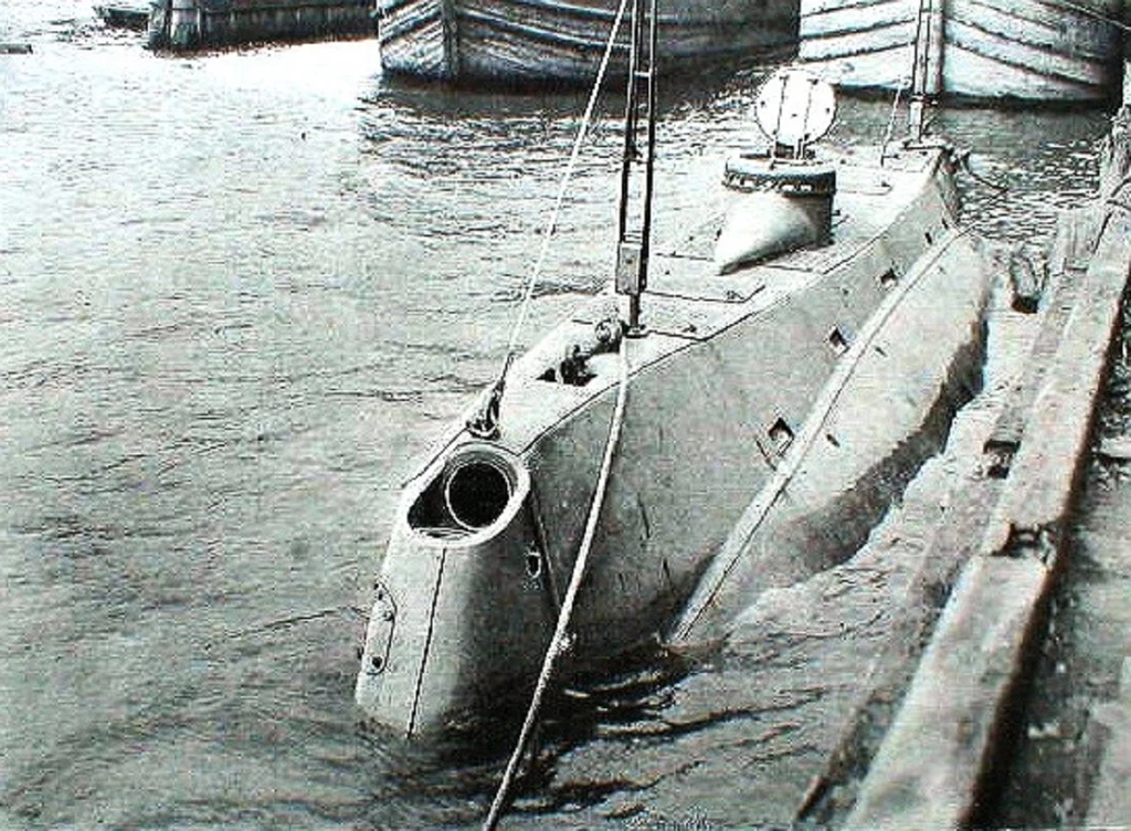 USS Holland (SS-1), 1898 / zdjęcie: Wikipedia